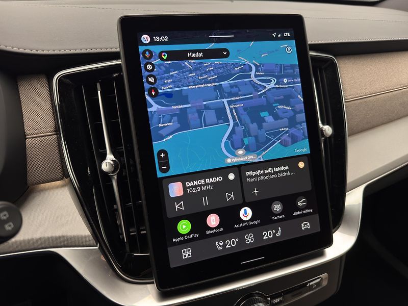 Volvo XC90 B5 AWD CORE CZ REZERVACE - fotka 30 z 44