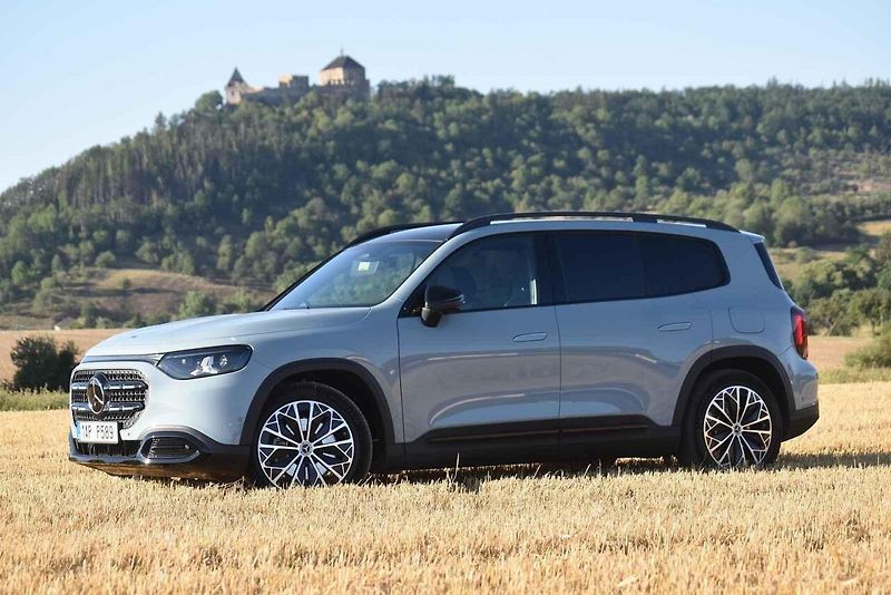 Prémiová automobilka přiváží novou generaci svého nejmenšího klasické SUV.