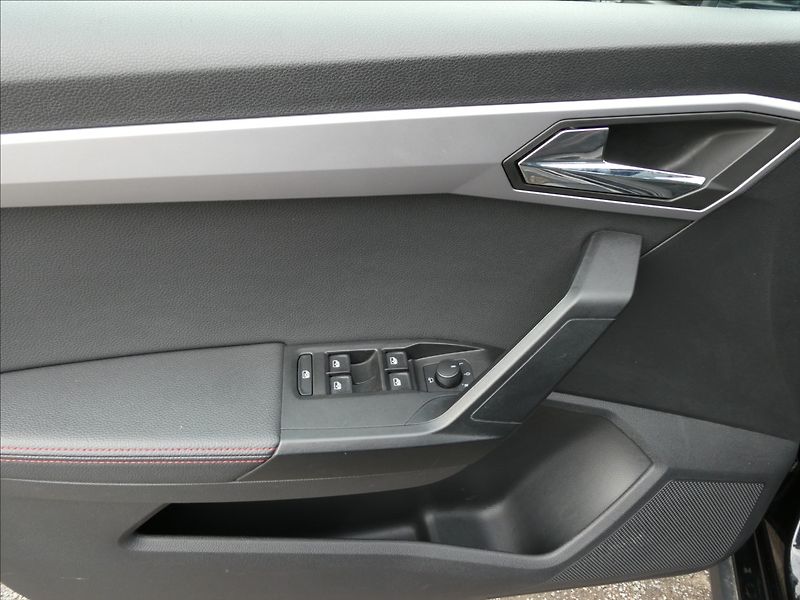 Seat Arona 1,0 TSi 81kW DSG FR,navig.,led - fotka 35 z 48