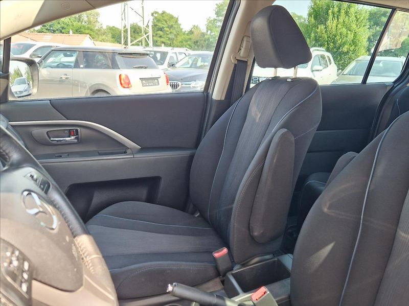 Mazda 5 1,6 MZR-CD 85kW 7MÍST +ALUZIMA - fotka 16 z 29