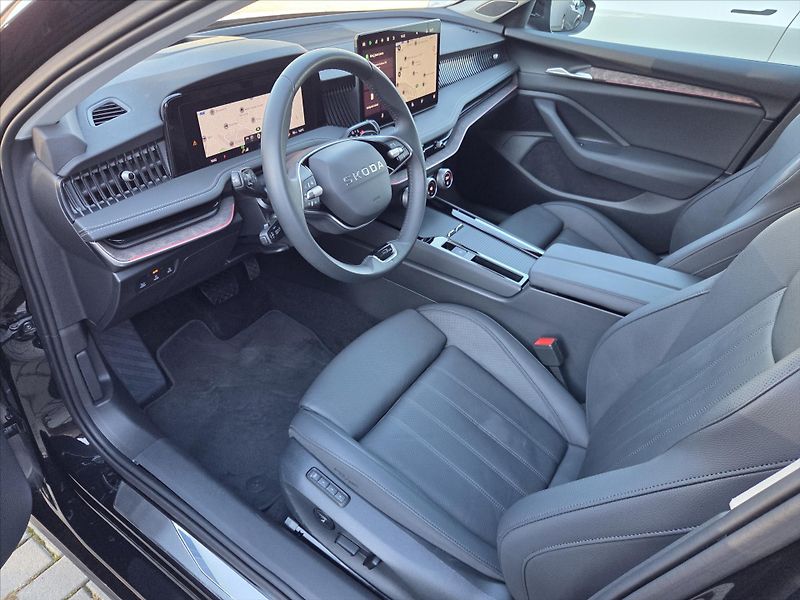 Škoda Superb 2,0 TDi DSG 4x4 L&K Tažné z. 1 - fotka 9 z 32