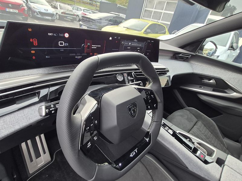 Peugeot 3008 (2026) GT Hybrid 145 e-DCS6  - fotka 16 z 21