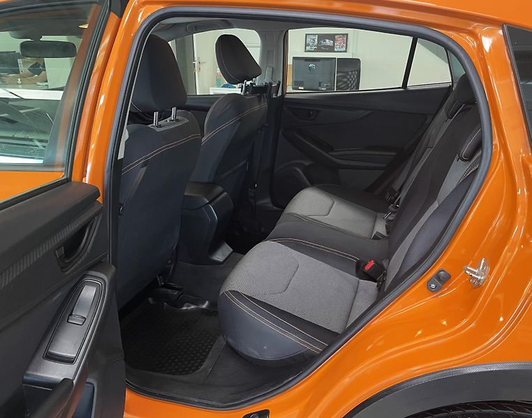 Subaru XV 1.6i ACTIVE CVT, ČR, 1.MAJ - fotka 10 z 24
