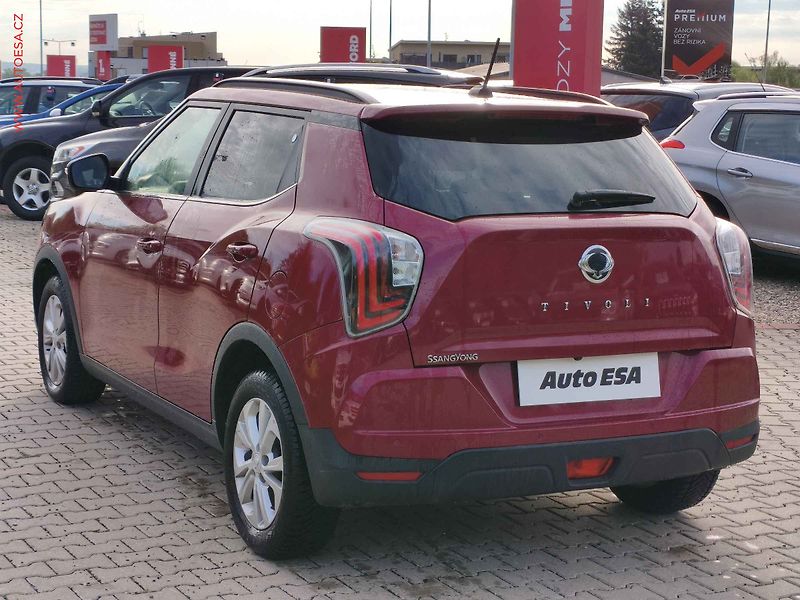 SsangYong Tivoli (2020) 1.5 TGDi, Kamera - fotka 6 z 18
