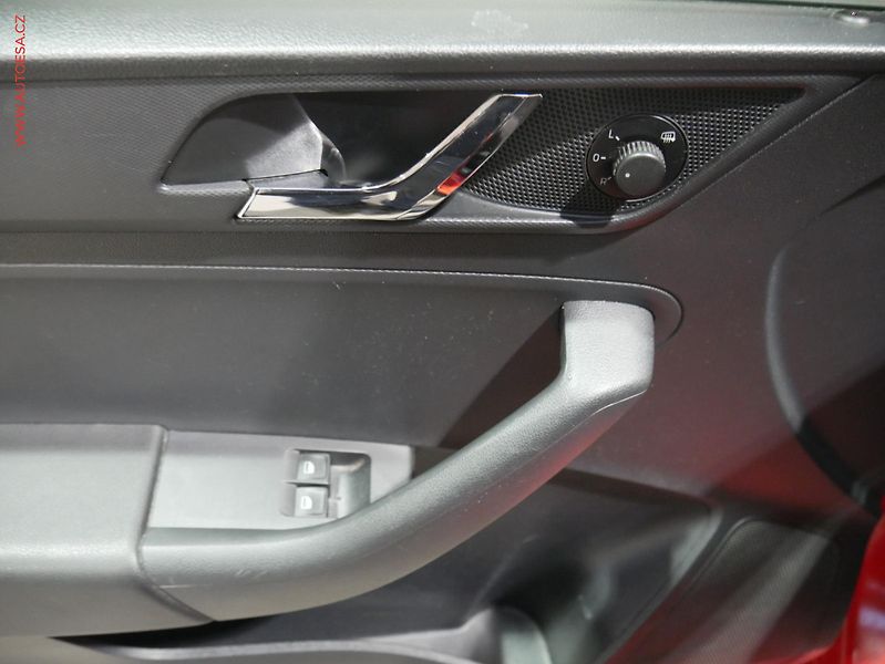 Škoda Rapid (2014) 1.2 TSI, ČR, Ambition, panor - fotka 16 z 17