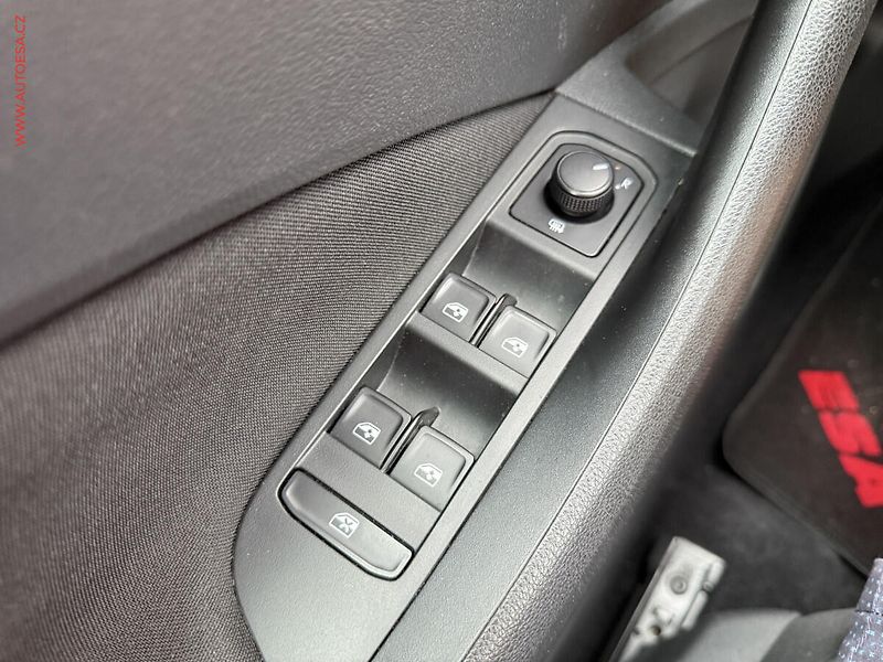 Škoda Scala (2020) 1.0 TSi, ČR, Ambition, DSG - fotka 11 z 19