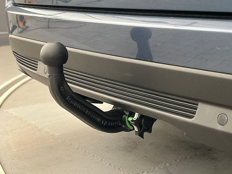 Ford S-MAX 2.5 Duratec HEV LED - fotka 47 z 64
