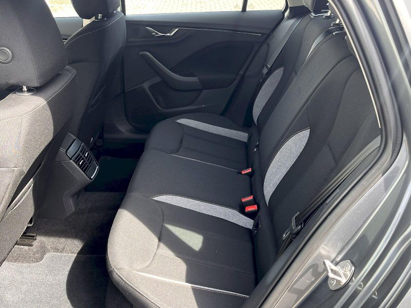 Škoda Scala (2025) 1,0TSI 85KW SELECTION - fotka 16 z 24