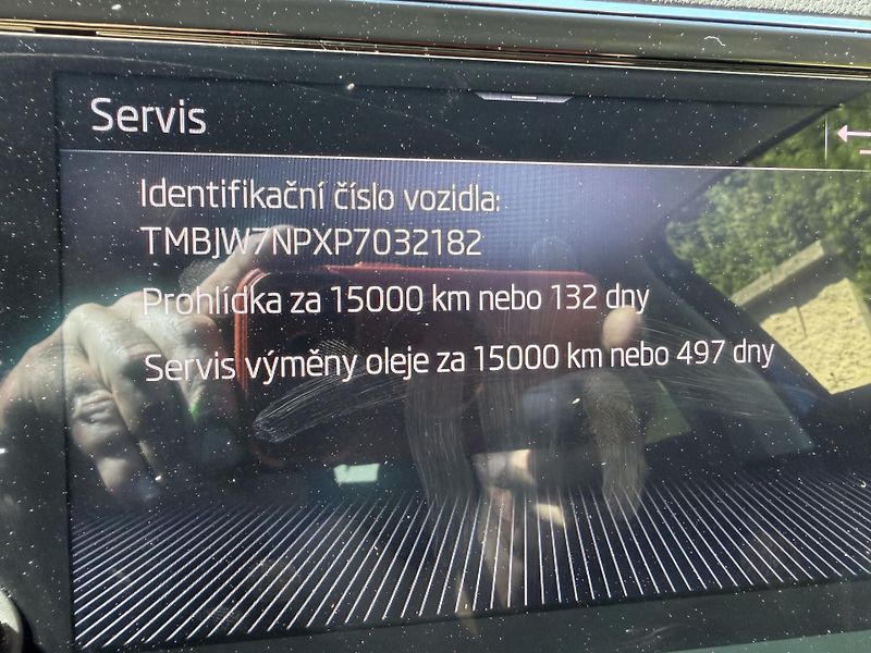Škoda Superb (2023) 1,4 TSI-IV-DSG- Tažné-WEBASTO- - fotka 22 z 25