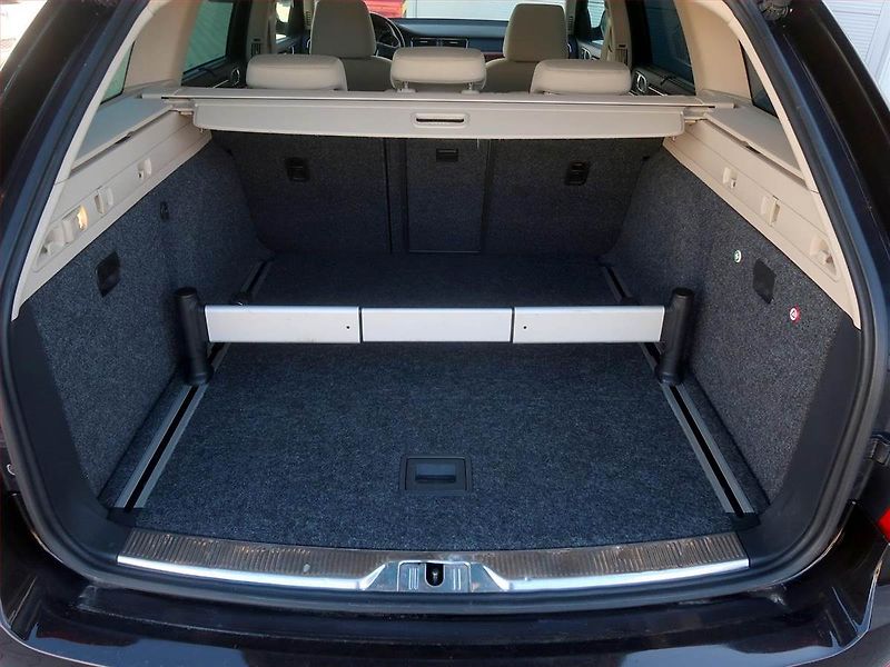Škoda Superb (2012) Elegance 2.0 TDI, Automat - fotka 13 z 16