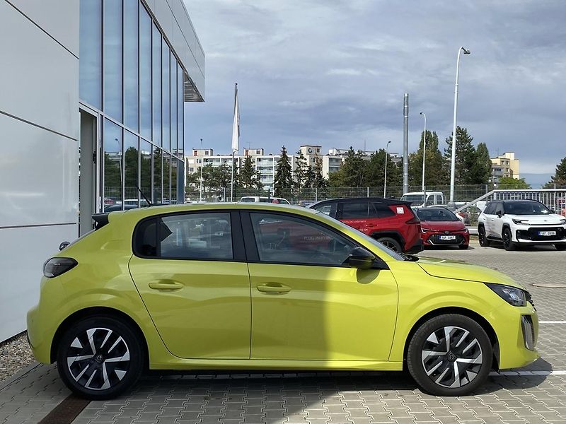 Peugeot 208 STYLE 1.2 TURBO 74kW - fotka 10 z 20