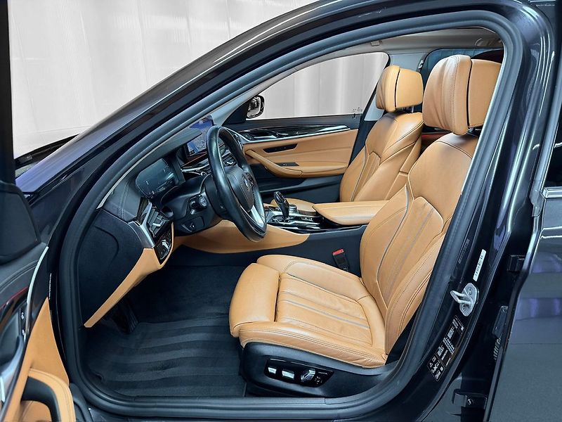 BMW Řada 5 540i xDrive LUXURY LINE, PANOR - fotka 10 z 30