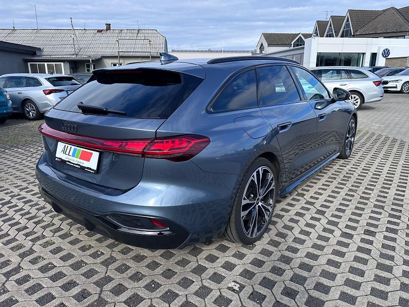 Audi A5 2,0 TDI Quattro S-LINE - fotka 2 z 17