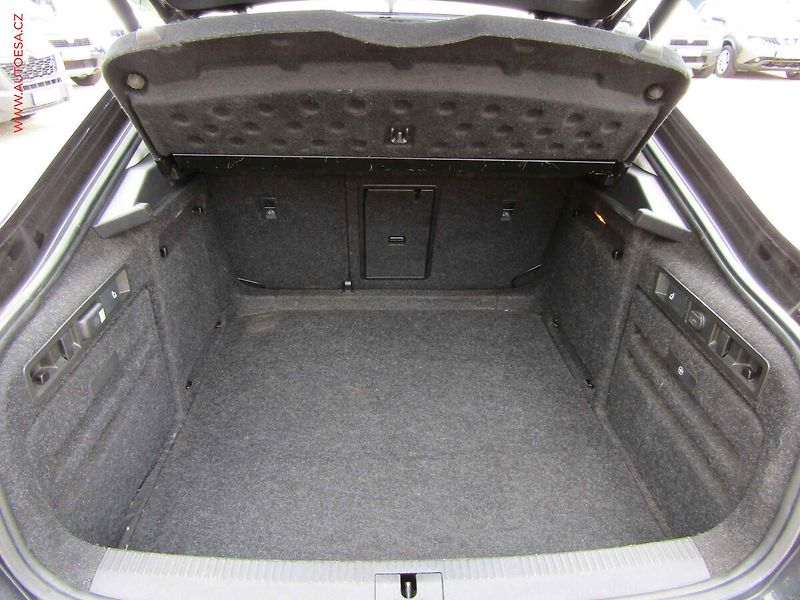 Škoda Superb (2016) 2.0 TDI 4x4, ČR, DSG, bixen - fotka 7 z 25