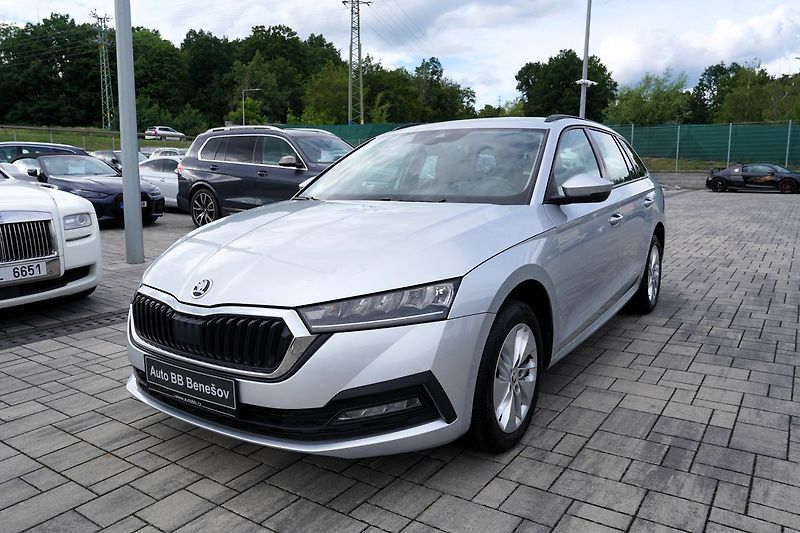 Škoda Octavia IV  2.0 TDI DSG 4x4/150 PS - fotka 2 z 43