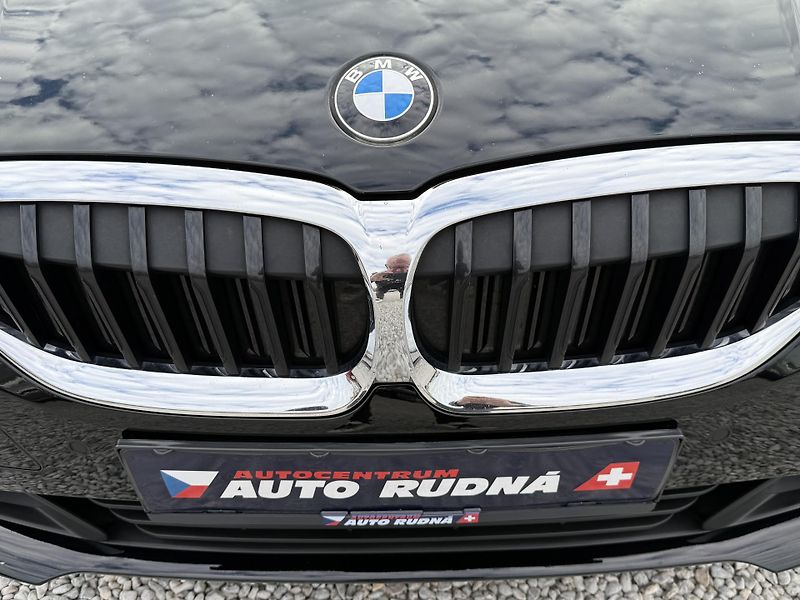 BMW Řada 3 318d Advantage Steptronic - fotka 7 z 47