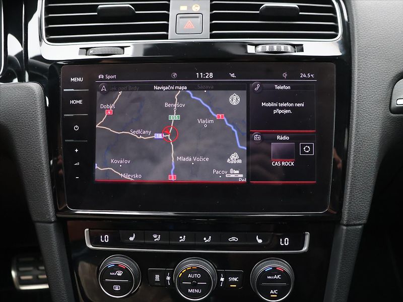 Volkswagen Golf 2,0 TSI GTI 180kW Performance - fotka 18 z 28