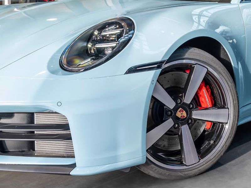 Porsche 911 (2026) Carrera 4S Lift Burmester 360 - fotka 7 z 26