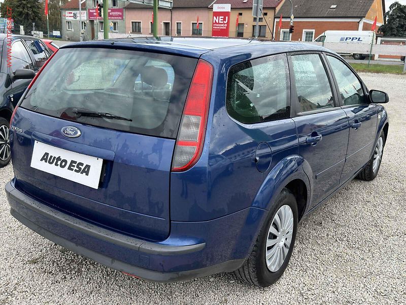 Ford Focus (2008) 1.6 16V, 1.maj, AC, tempo - fotka 4 z 15