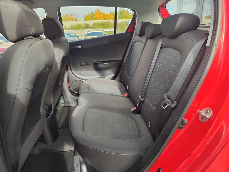 Hyundai i20 1.2i/57kW Comfort A/C - fotka 10 z 22