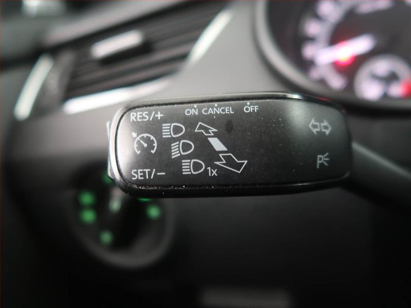 Škoda Octavia (2015) RS 2.0 TDI, Automat, Navi - fotka 17 z 23