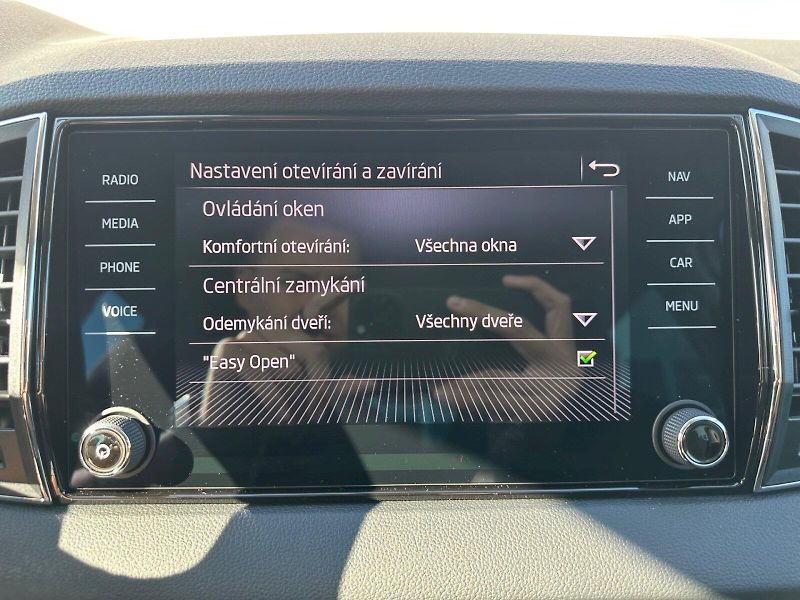 Škoda Karoq (2026) 1,5 TSI / 110 KW / DSG / Top S - fotka 16 z 30