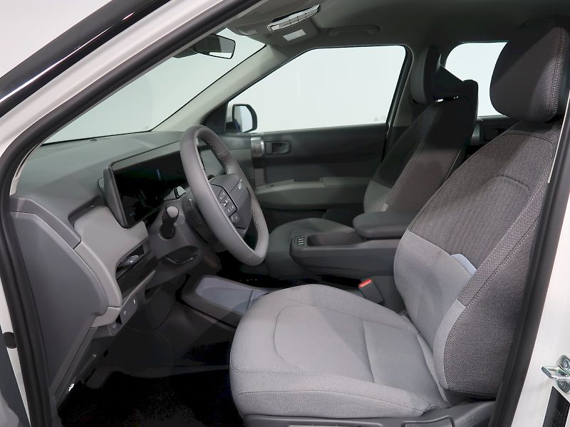 Kia EV3 (2025) AIR 81,4kWh 150KW - fotka 13 z 40