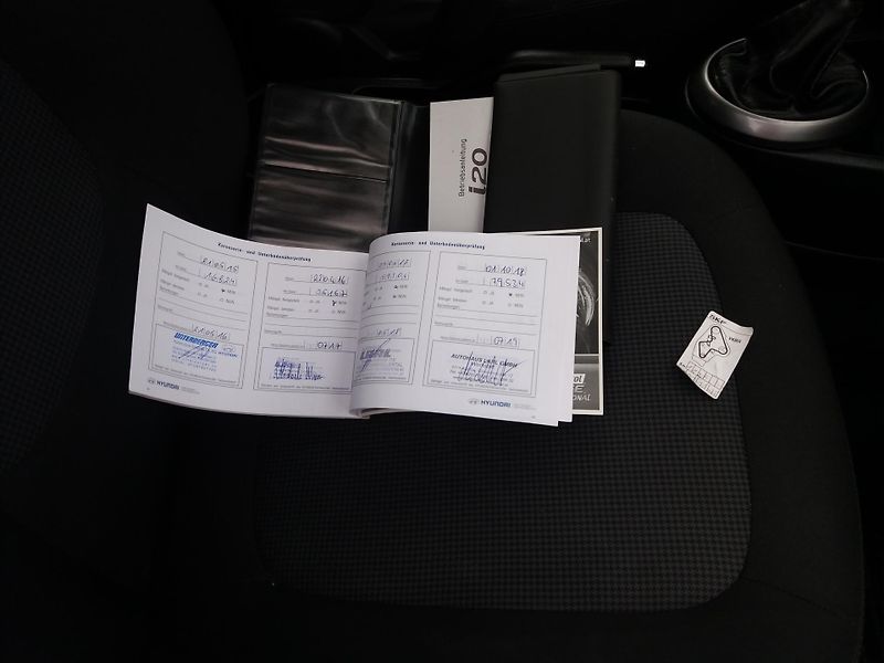 Hyundai i20 1.2i,62kW,KLIMA,SERV.KNÍŽKA - fotka 15 z 16