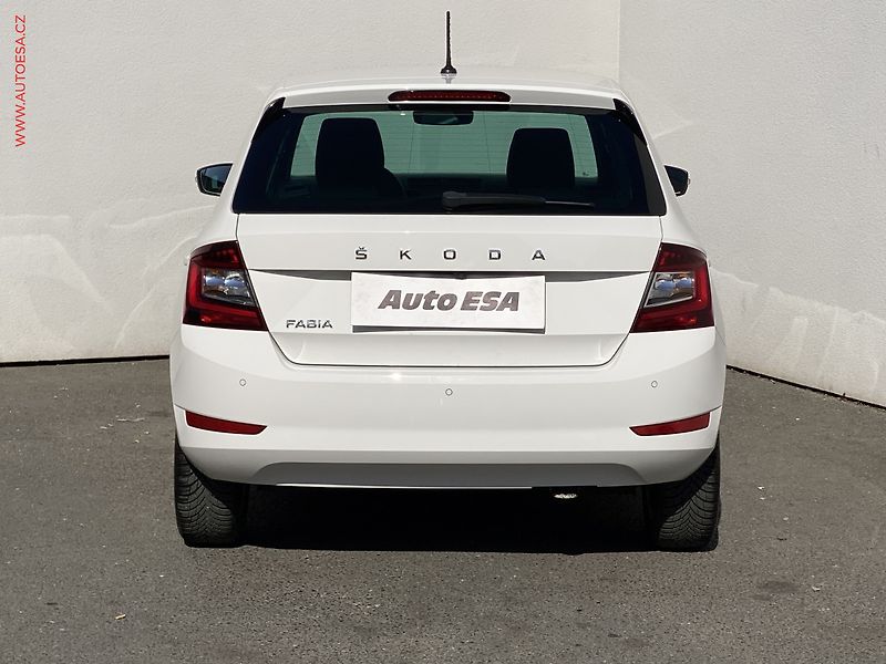 Škoda Fabia (2020) 1.0 TSi, 1.maj,ČR, Style, - fotka 5 z 18