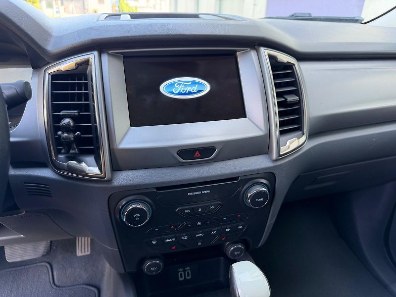 Ford Ranger 3,2 TDCi 4WD Wildtrak - fotka 16 z 21