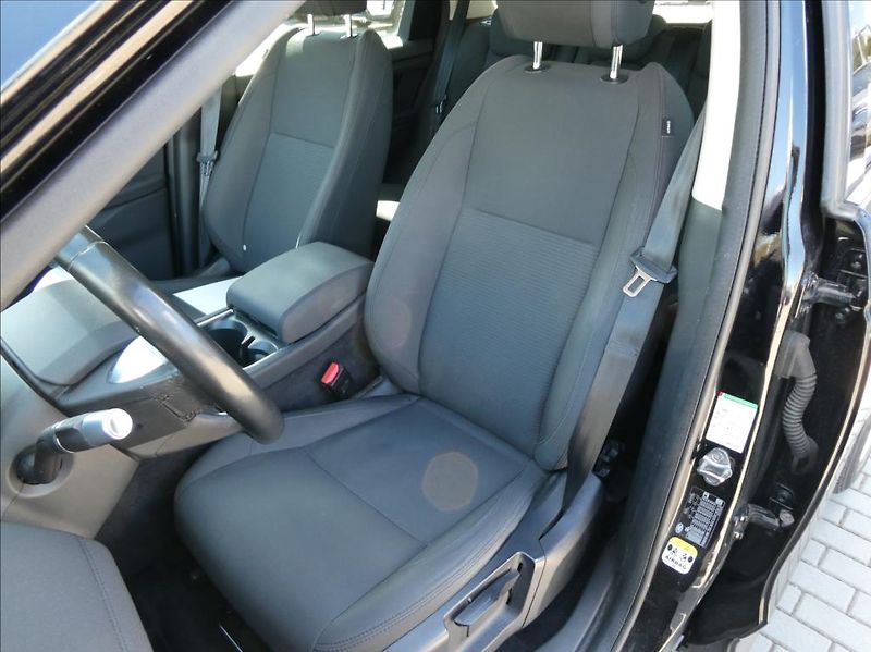 Land Rover Discovery Sport 2,0 D150,1.maj,ČR,DPH - fotka 13 z 33