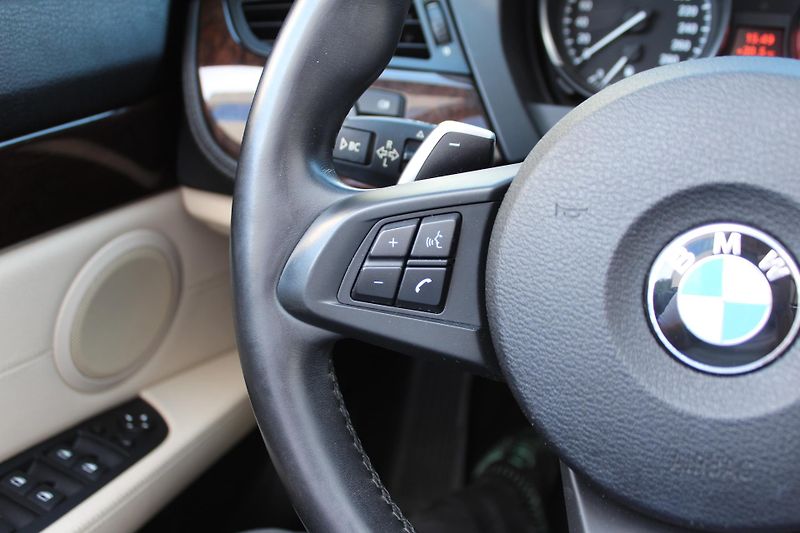 BMW Z4 sDrive28i - fotka 18 z 20