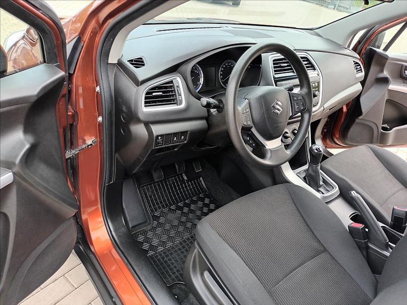 Suzuki SX4 S-Cross 1,0 BJet,82KW,ČR,TAŽNÉ, - fotka 15 z 36