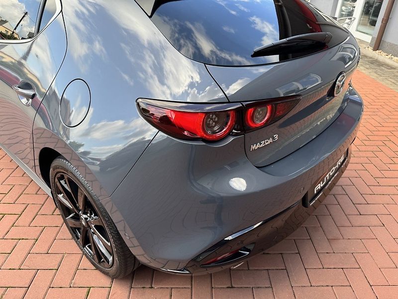 Mazda 3 (2019) 2.0i G122 LED Navi Bose Kamera - fotka 46 z 50