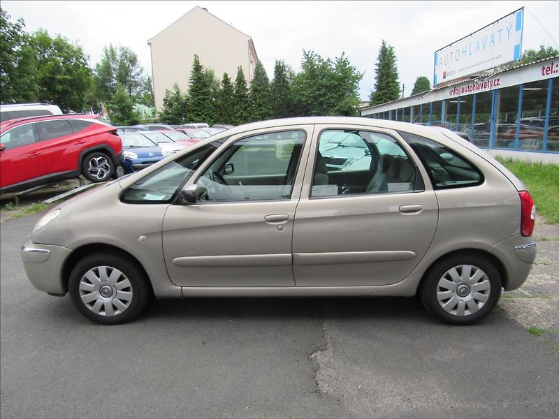 Citroën Xsara Picasso 1,8 85kW - fotka 7 z 24