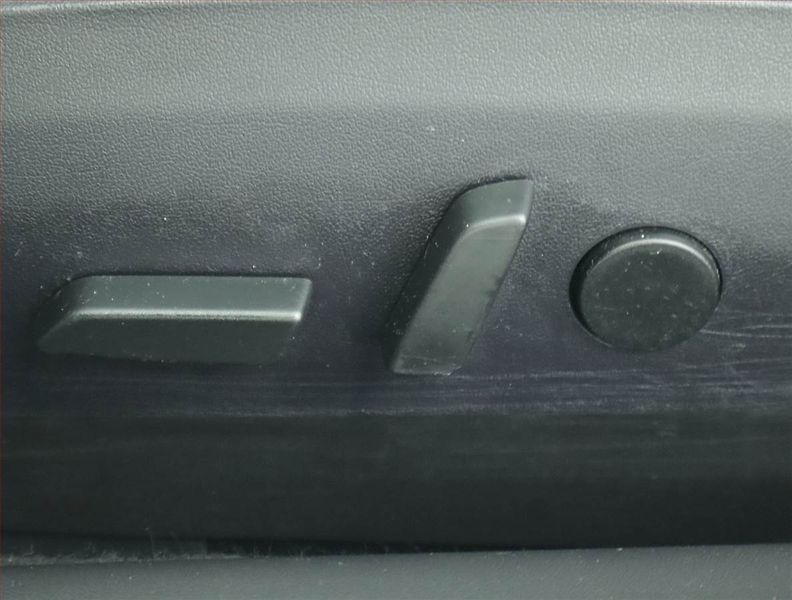 Tesla Model 3 (2019) Std Range Plus 52kWh, SoH 83% - fotka 18 z 22