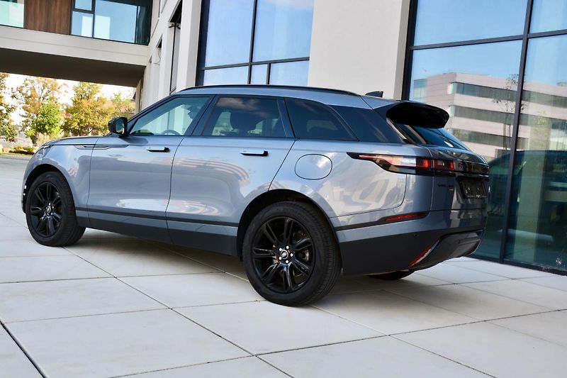 Land Rover Range Rover Velar (2022) P400e Plug in Hybrid 4x4 - fotka 18 z 67