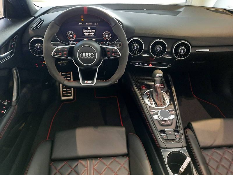 Audi TT (2022) S Roadster2.0 TFSI(235kW/320k) - fotka 9 z 30