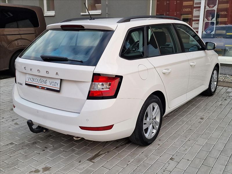 Škoda Fabia 1.0 TSI 70kW Combi Tour,1.Maj - fotka 10 z 47