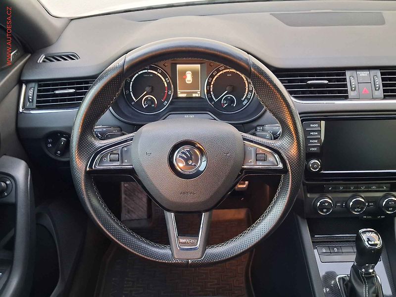 Škoda Octavia (2013) 2.0TSi, RS, DSG, bixen, navi - fotka 11 z 18
