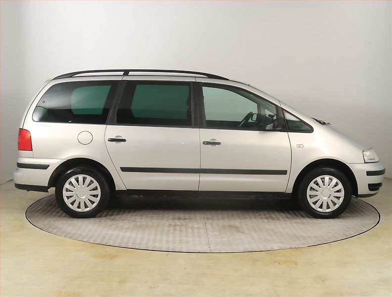 Volkswagen Sharan (2002) 1.9 TDI , 7 míst, Tažné - fotka 6 z 16