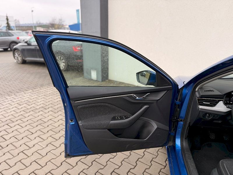 Škoda Scala (2024) SELEC TSI 110/1.5 M6F - fotka 17 z 25