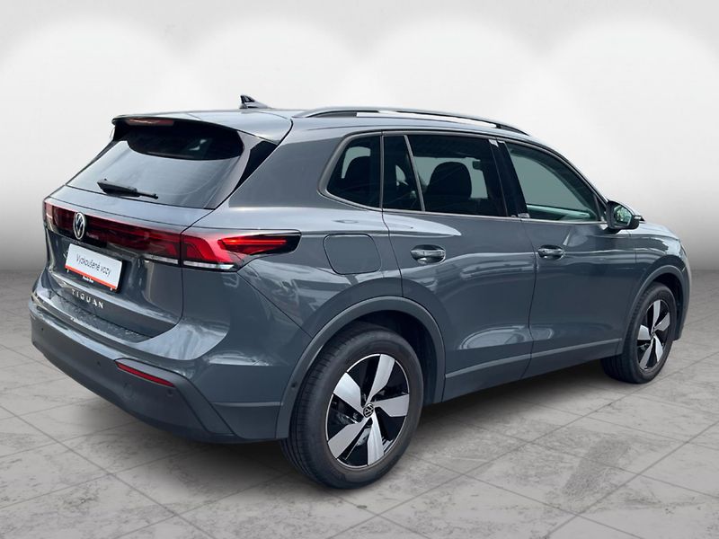 Volkswagen Tiguan 2,0TDI DSG LIFE 110 kW - fotka 2 z 21