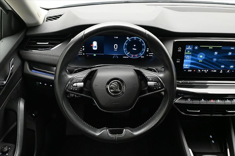 Škoda Octavia 2,0 TDI 110KW DSG STYLE Záruka - fotka 18 z 34