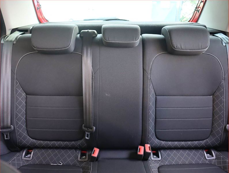 Škoda Fabia (2015) Style 1.2 TSI, Serv.kniha - fotka 10 z 19