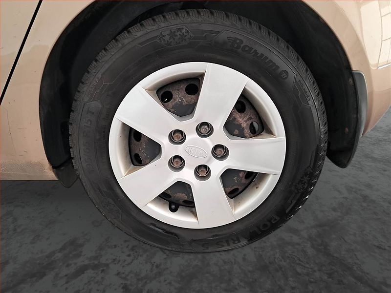 Kia Venga (2010) 1.4 CVVT, ČR,1.maj, Serv.kniha - fotka 15 z 16