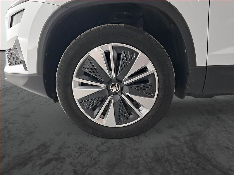 Škoda Karoq (2022) Style 1.0 TSI - fotka 15 z 21