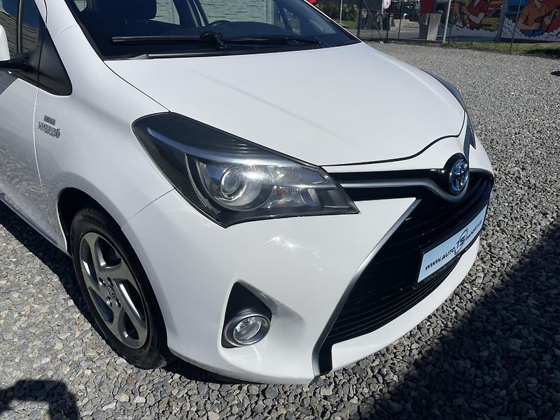 Toyota Yaris 1.5i 16v HYBRID 142TKM TOP 1A! - fotka 57 z 169
