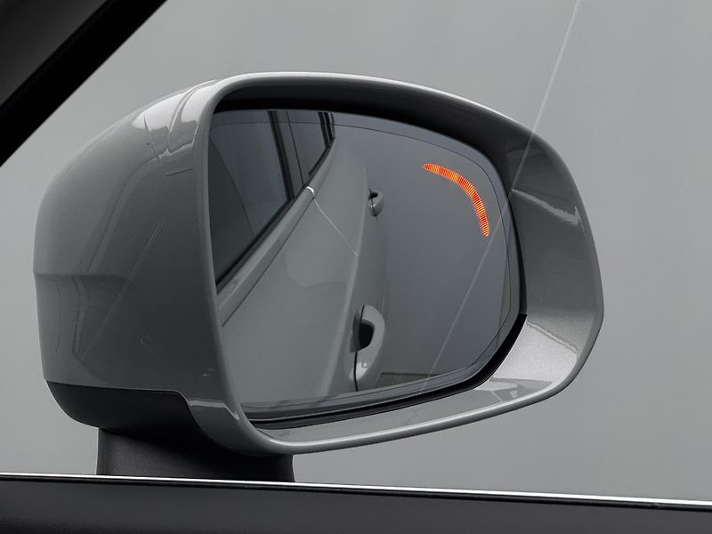 Volvo XC90 B5 AWD CORE CZ 1.maj - fotka 19 z 46