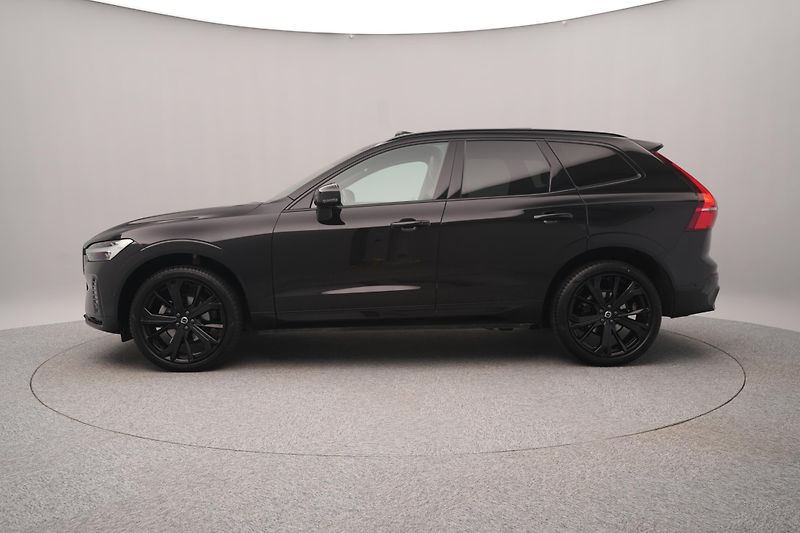 Volvo XC60 B5 AWD BLACK EDITION AUT  - fotka 8 z 49
